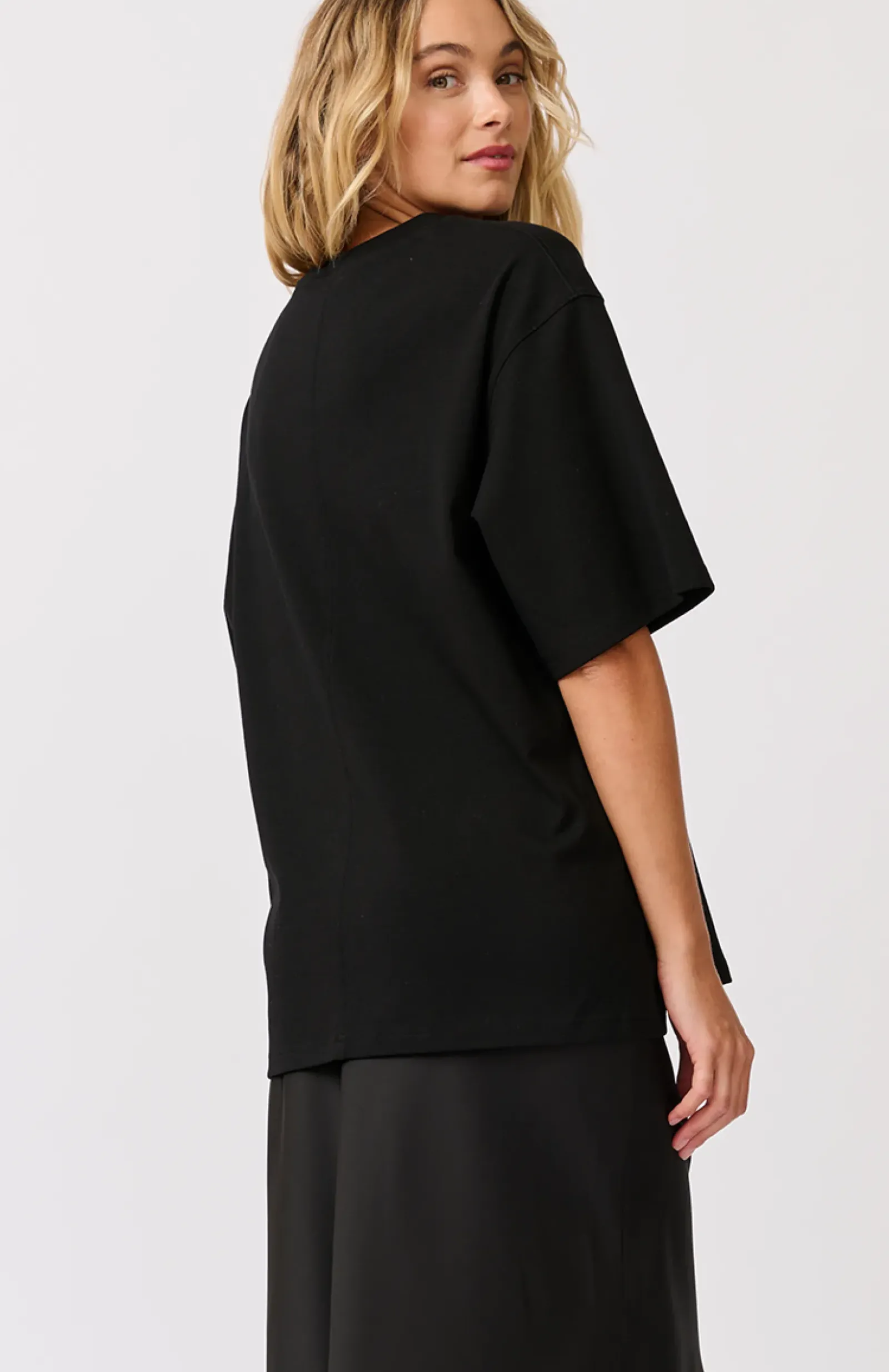Cartel & Willow Cartel & Willow Sadie Tee - Black Online