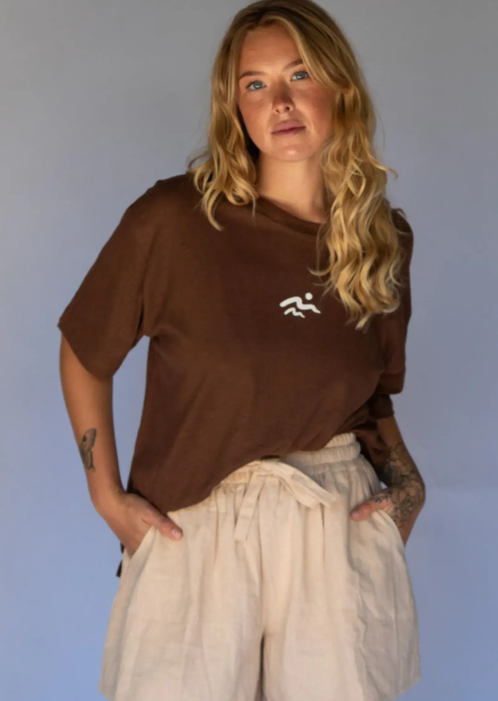 Hobo & Hatch Hobo & Hatch Coast Tee - Chocolate Best