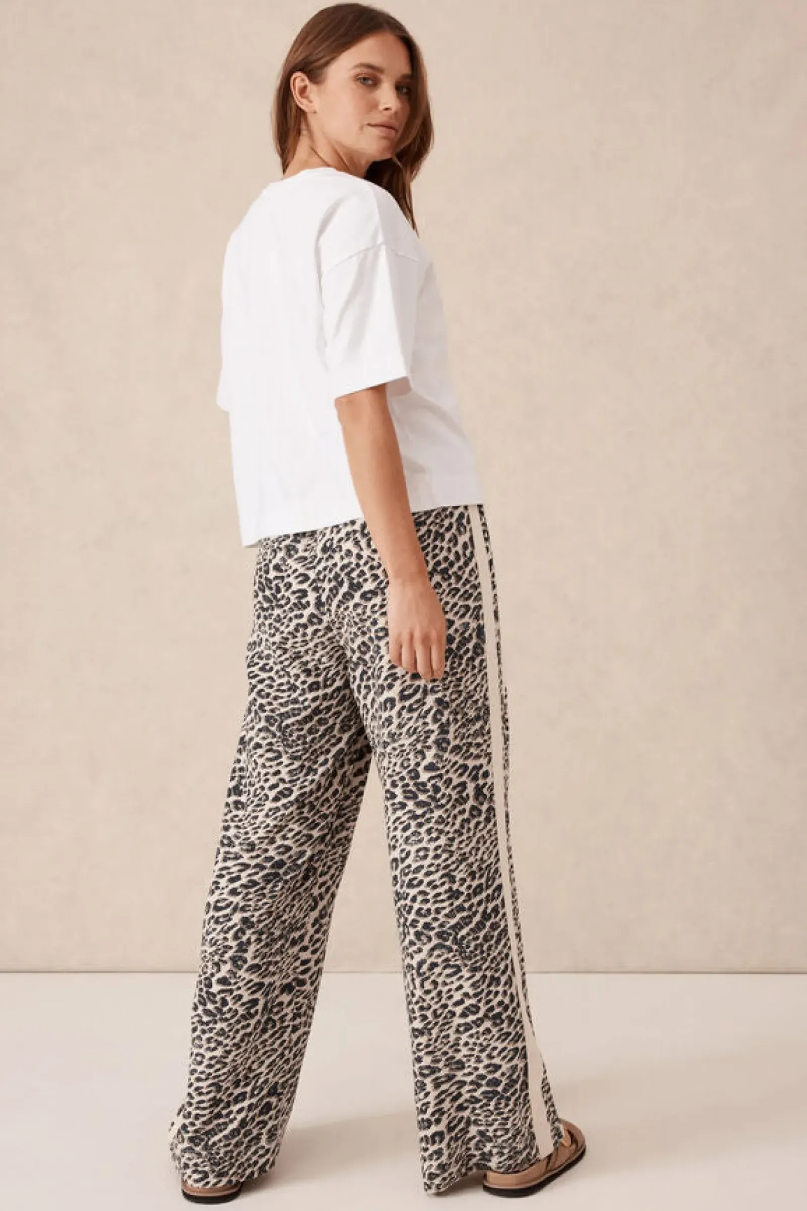 Ceres Life Relaxed Drawstring Pant - Leopard Outlet