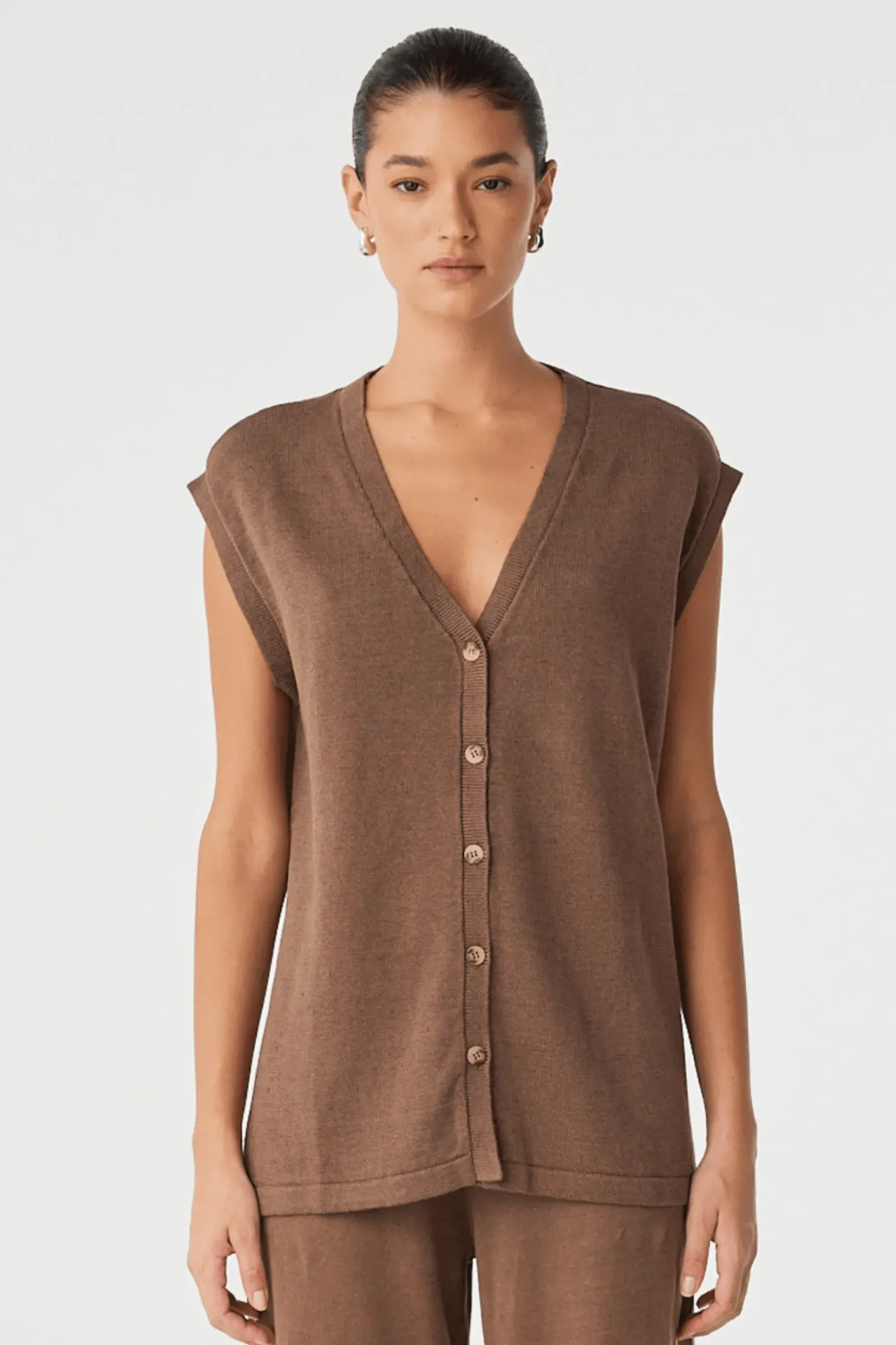ARCAA Ada Vest - Cacao Online