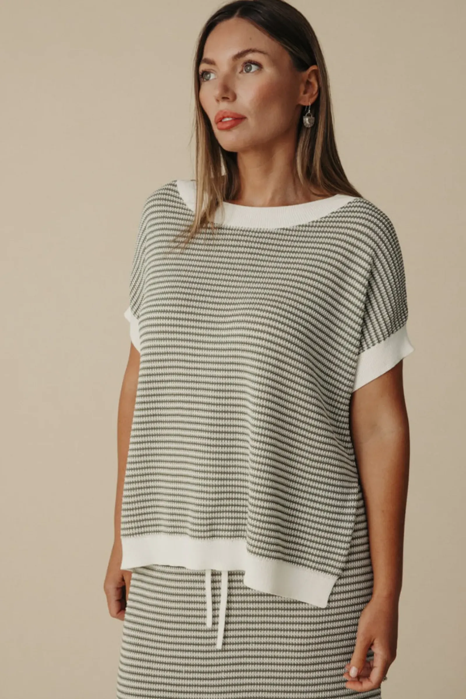 Talamaya Lattice Short Sleeve Pullover- Dusty Olive & Cream Hot