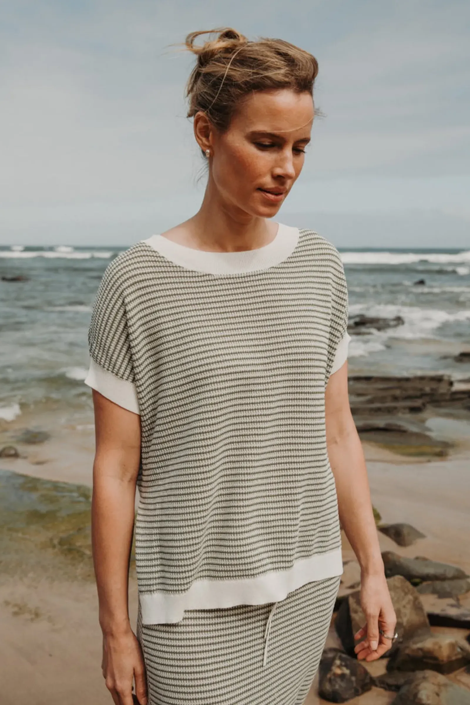 Talamaya Lattice Short Sleeve Pullover- Dusty Olive & Cream Hot