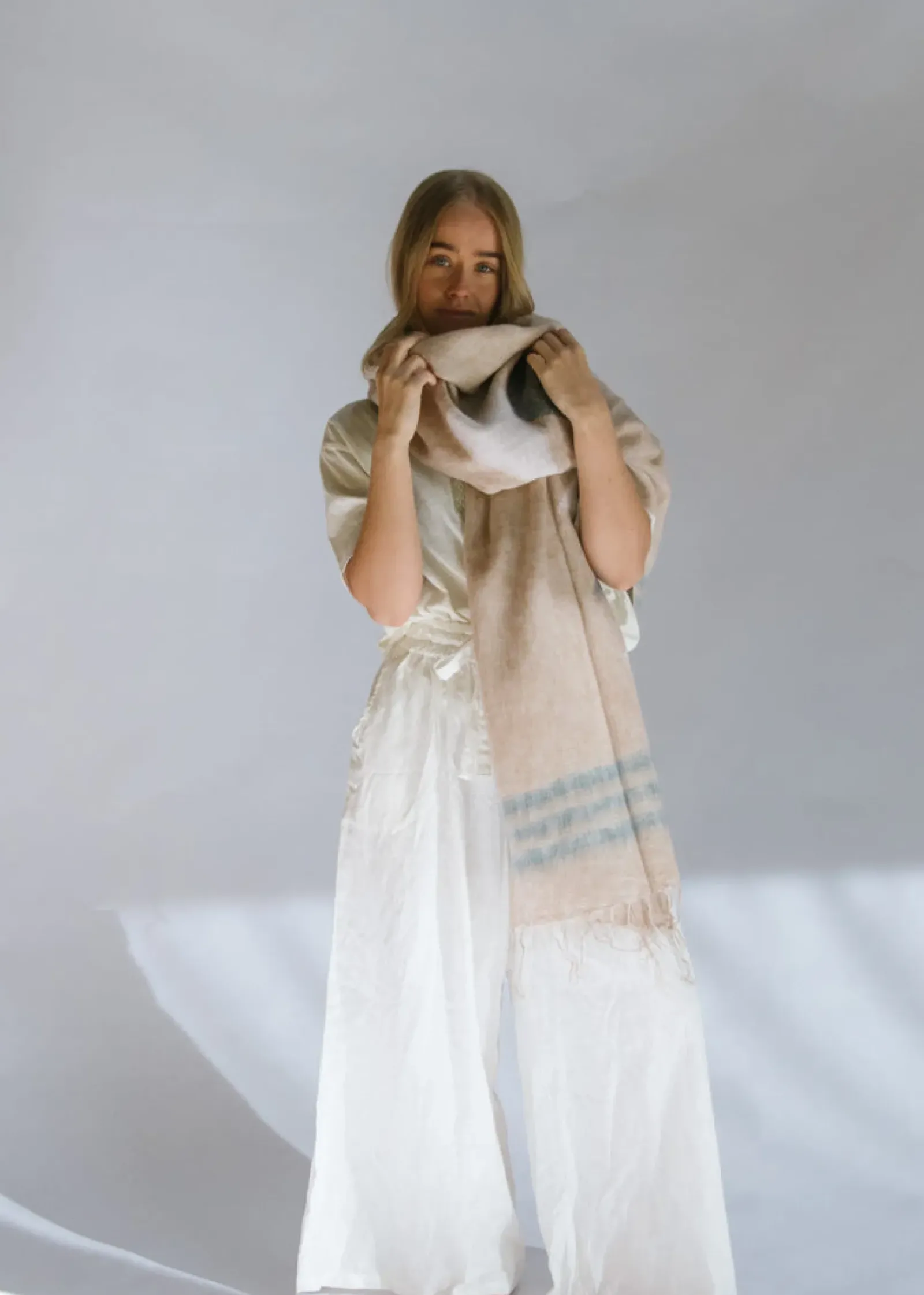 Hobo & Hatch Hobo & Hatch Scarf- Aztec Vanilla Fashion